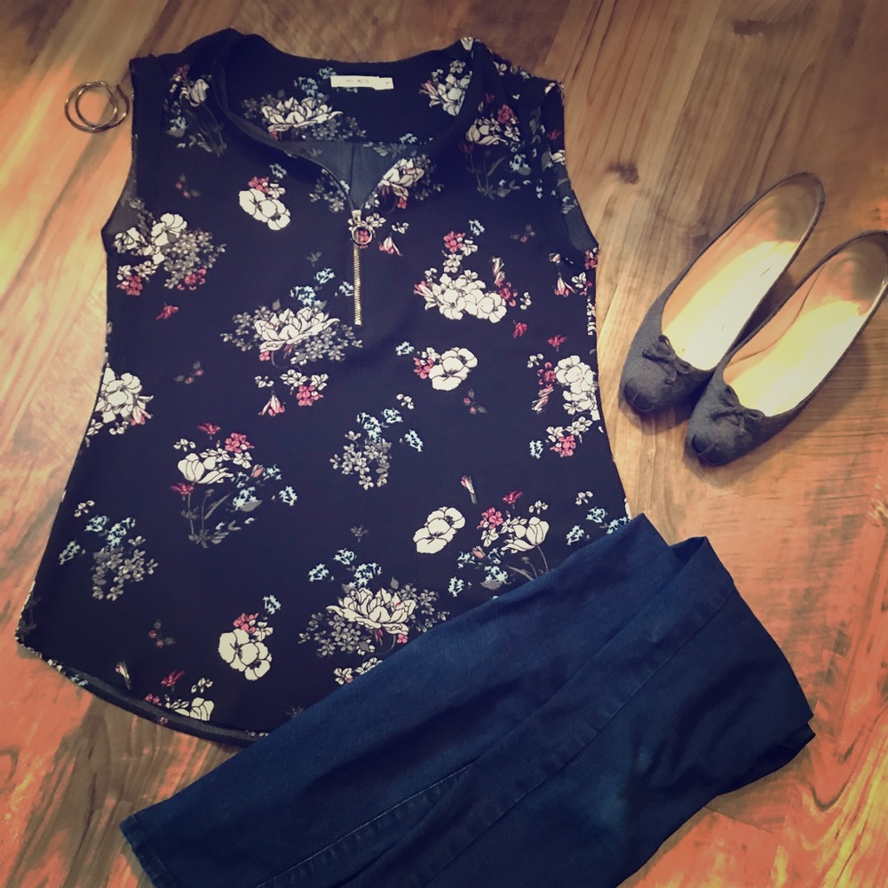 2 for $30! Zipper front cap sleeve blouse